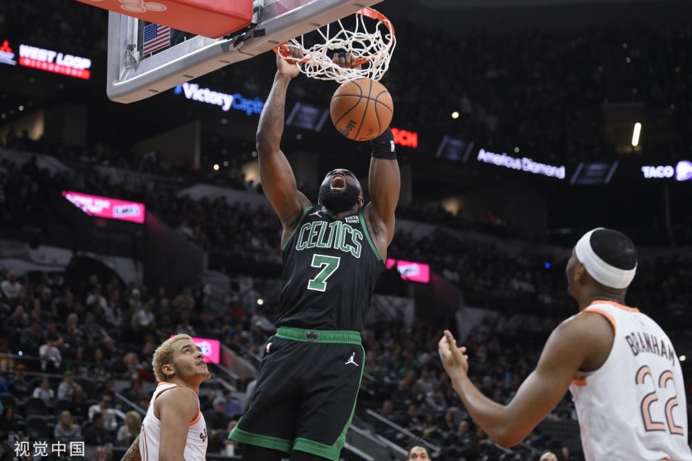 都指向一个 都指向一个